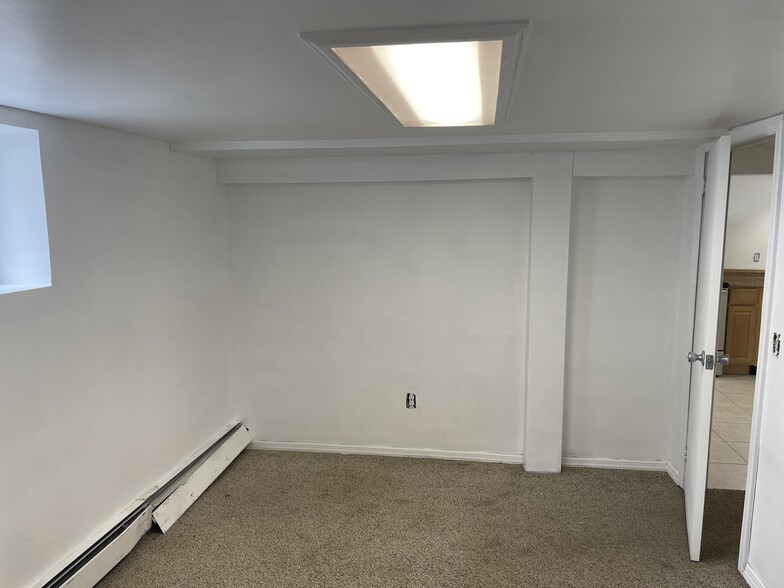 Building Photo - 463 Gibbs Pond Rd