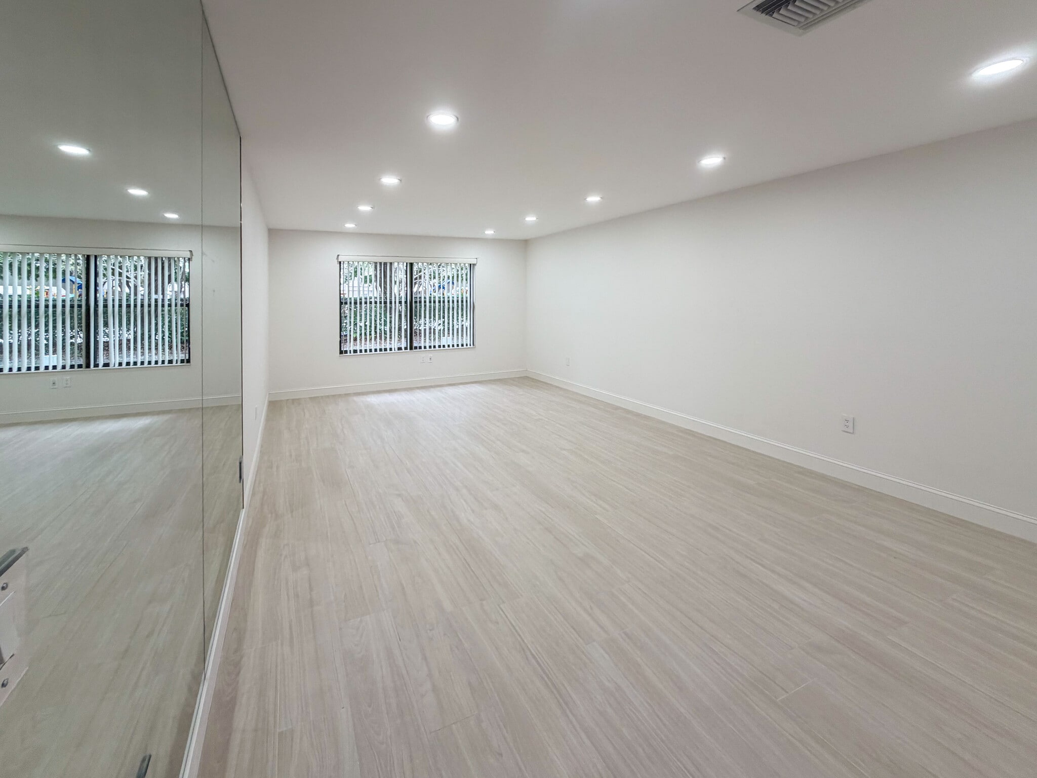 Living & Dinning Room - 13165 Chadwick Ct