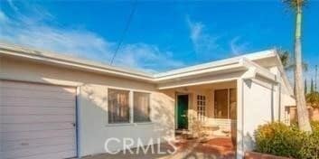 Primary Photo - 809 E Collins Ave