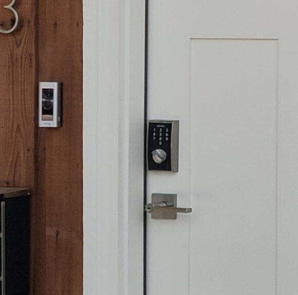 Ring Camera & Electronic Entry - 823 Orondo Ave