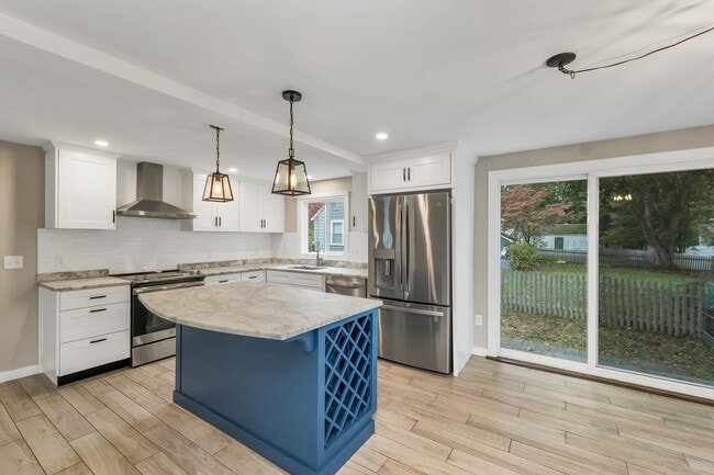 Building Photo - 283 Decatur Rd