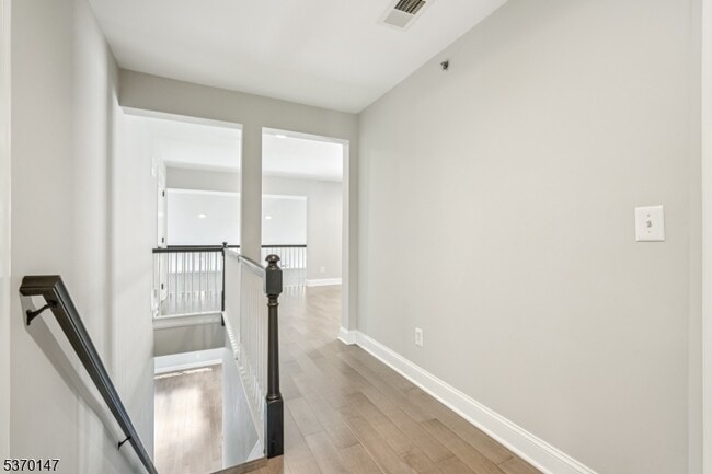 Building Photo - 3 Taft Ln