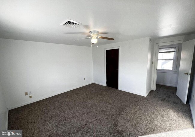 Building Photo - 302 E Howard St