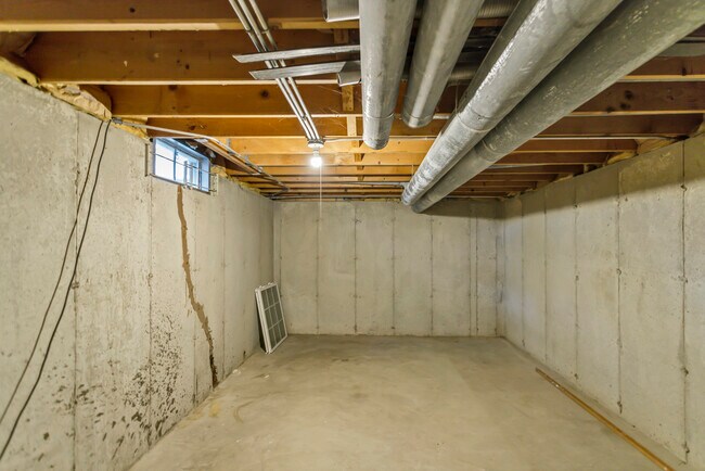 Building Photo - 3224 Bremerton Ln