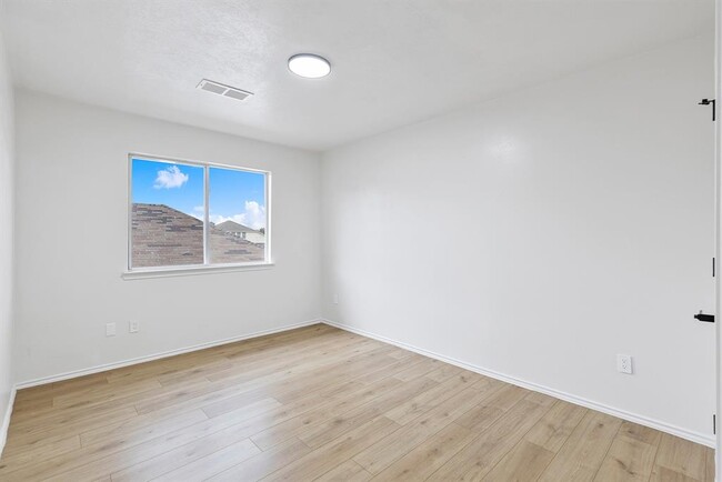 Building Photo - 9031 Aspen Trace Ln
