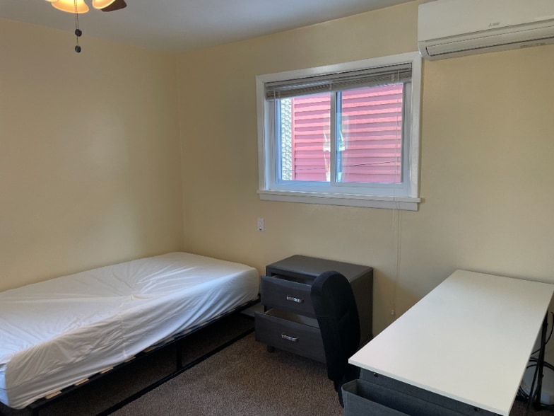 Building Photo - 4307 Milgate St