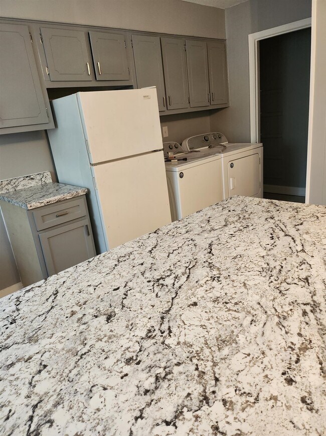 Building Photo - 3176 Raleigh Millington Rd