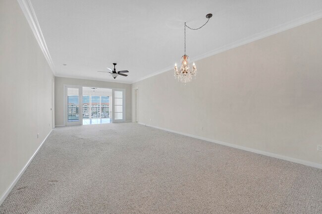 Building Photo - 9 Harbour Isle Dr E
