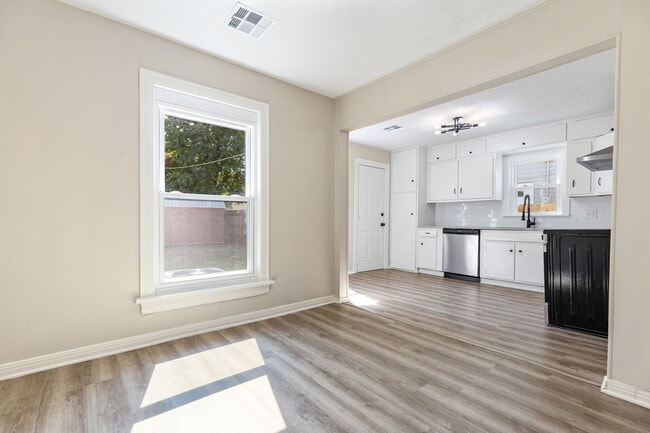 Building Photo - 3120 NW 29th St