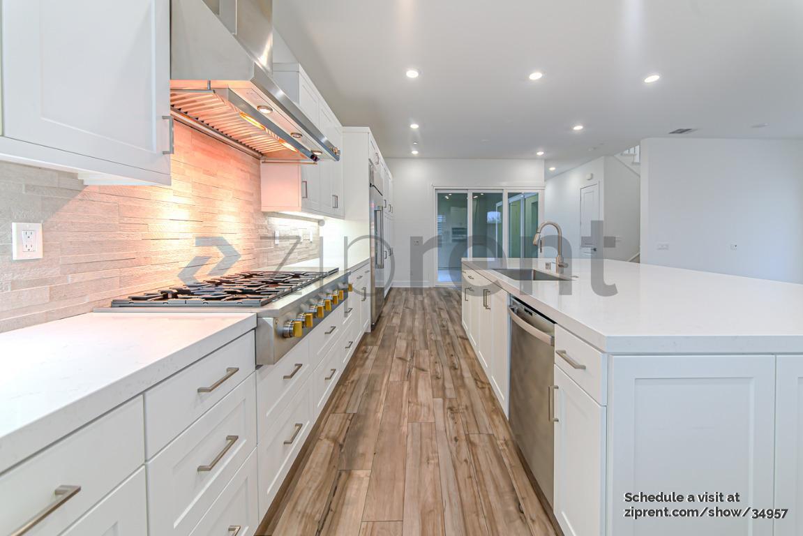 Building Photo - 27503 N Golden Currant Pl