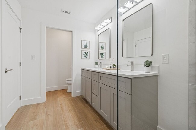 Building Photo - 1343 4th St