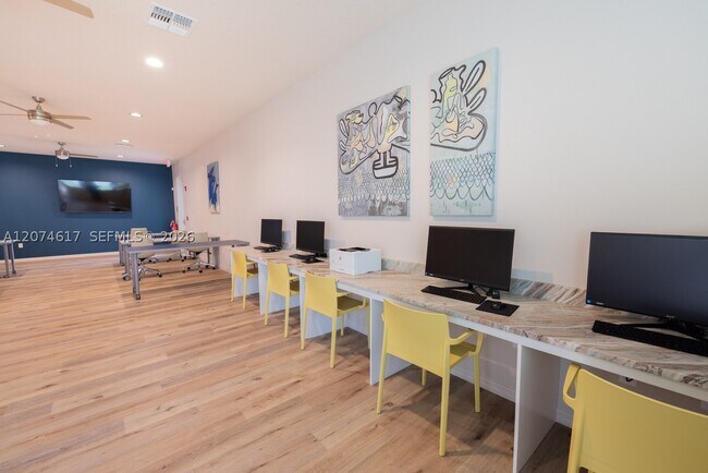 Building Photo - 1471 Hawk Trce Lp