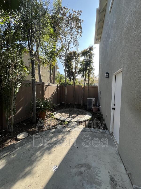 Building Photo - 16826 Clovergreen Ln