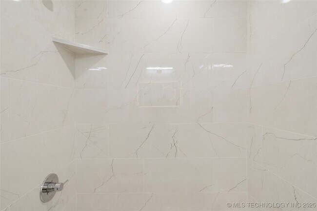 Building Photo - 107 N Atlanta St