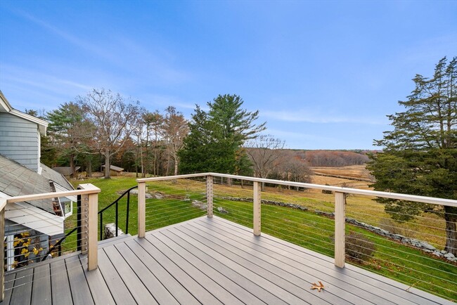 Building Photo - 2 Noahs Hl Wy