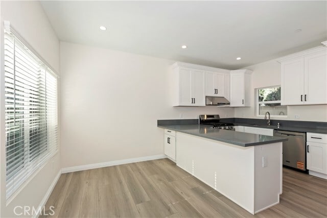 Building Photo - 3657 Mountain View Ave