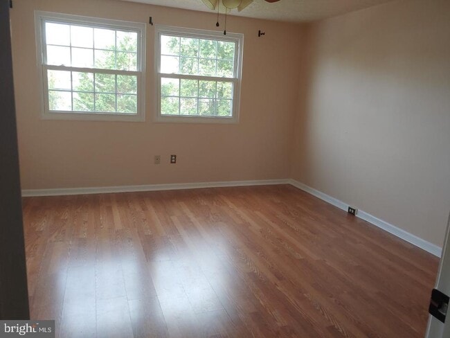 Building Photo - 152 Laurel Woods Ct