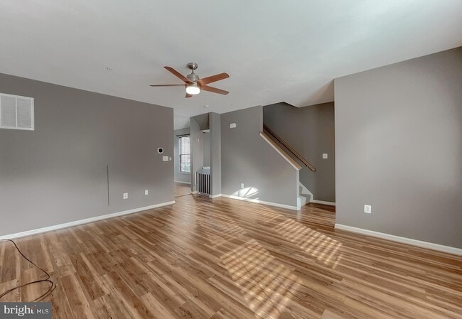 Building Photo - 45571 Catalina Ln