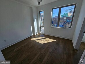Building Photo - 2234 Frankford Ave