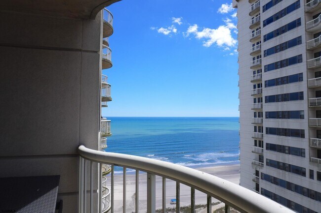 Building Photo - 3101 Boardwalk
