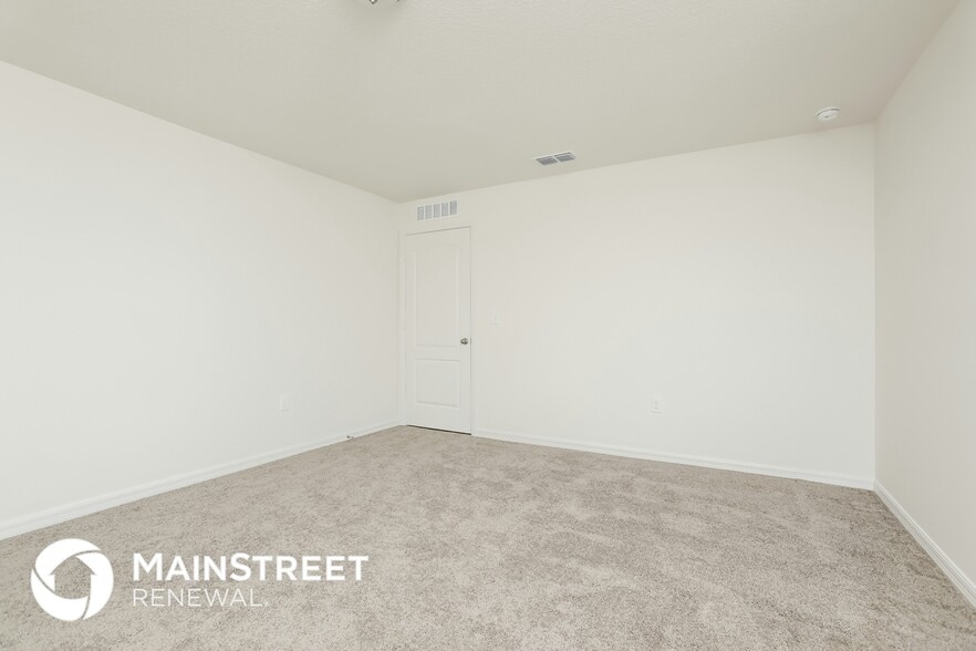 Building Photo - 35693 Rose Moss Ave