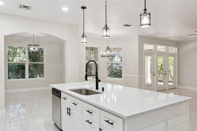 Building Photo - 6615 Helmsley Cir