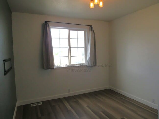 Building Photo - 6369 Cache Dr