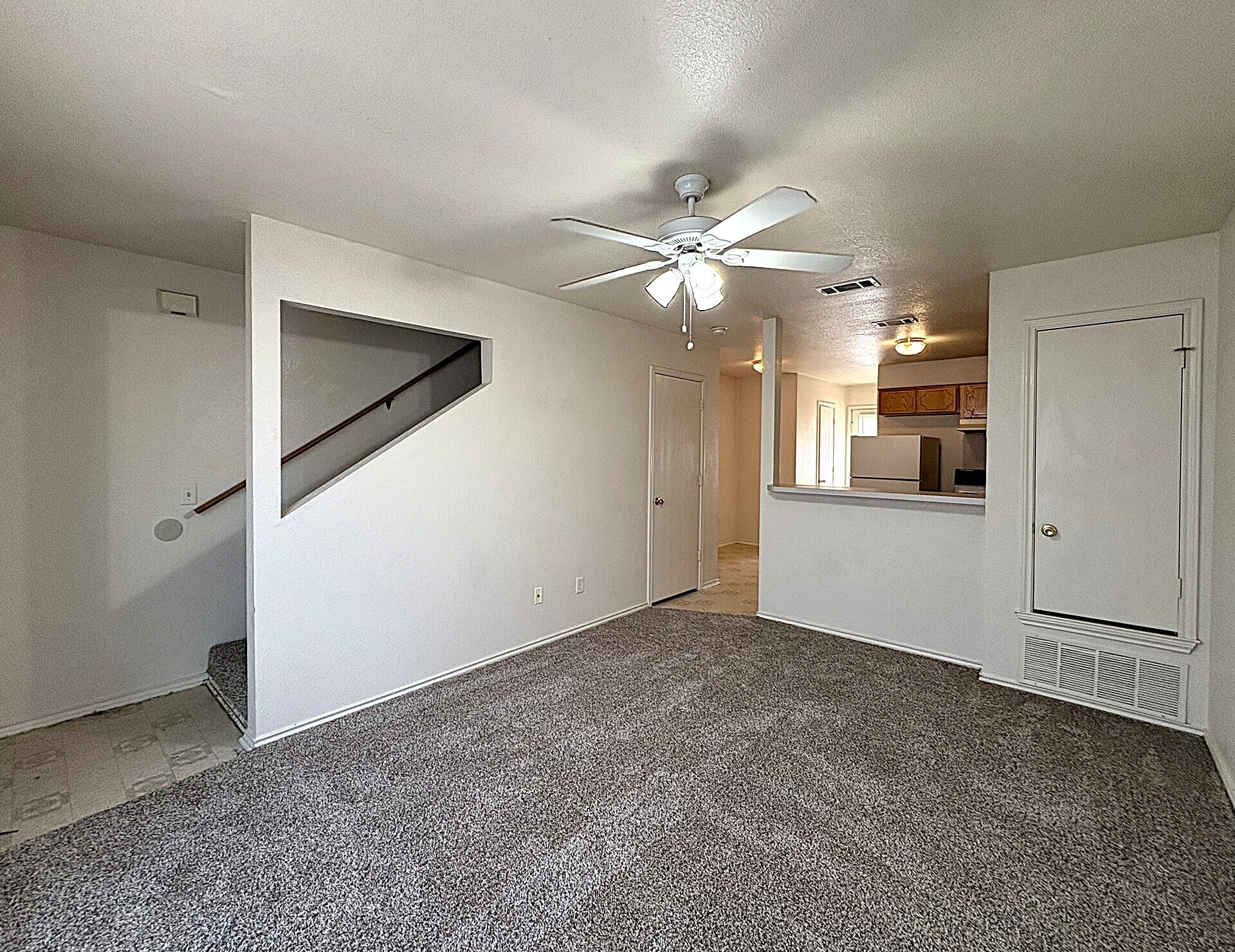 Building Photo - 4302 Sylvia Dr