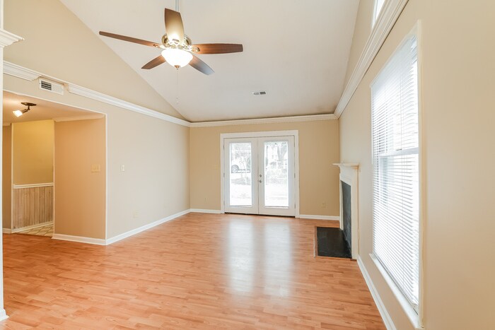 Building Photo - 610 Pisgah Church Rd