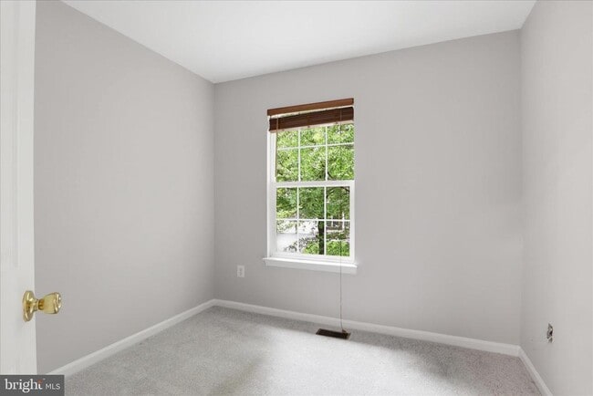 Building Photo - 504 Autumn Wind Way