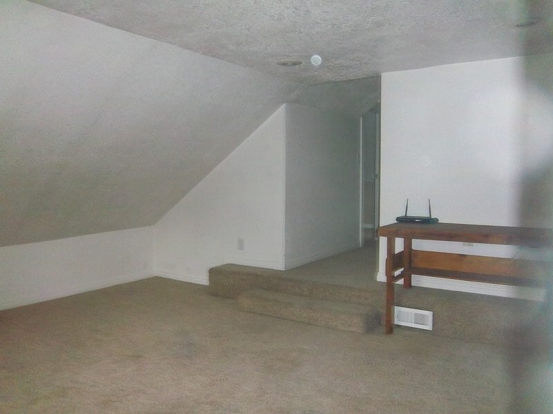 Building Photo - 407 S 100 E