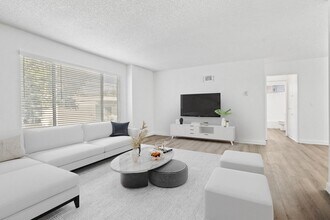 Building Photo - Bentley Avenue Apartments