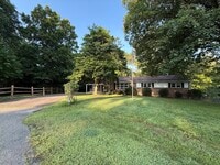 Building Photo - 29781 Oak Rd