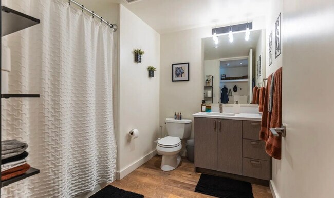 Building Photo - 1750 Wewatta St