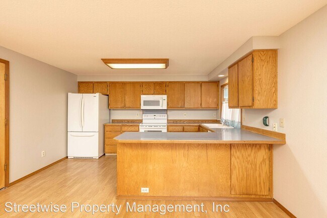 Building Photo - 3 br, 2 bath House - 7849 SW Champion Ct