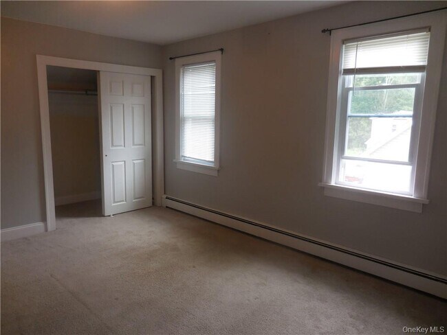 Building Photo - 43 S Ohioville Rd