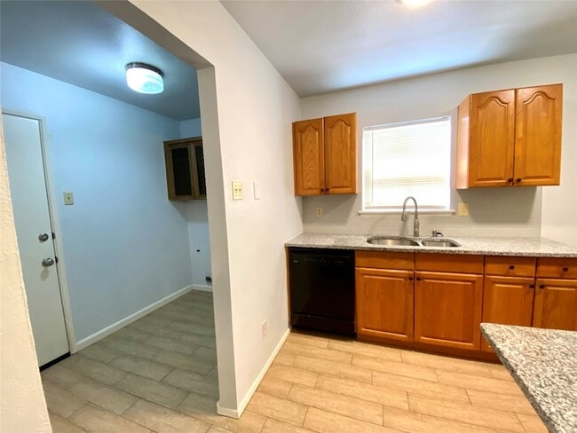 Building Photo - 1428 Big Bend Dr