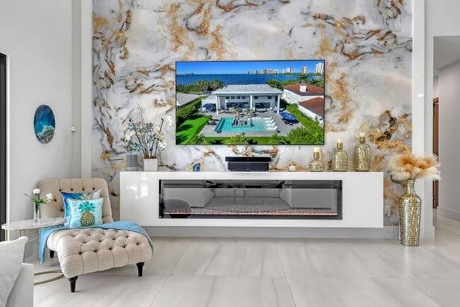 Building Photo - 1161 Pine Point Rd