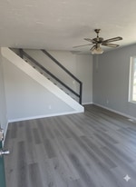 Building Photo - 960 E 2680 N