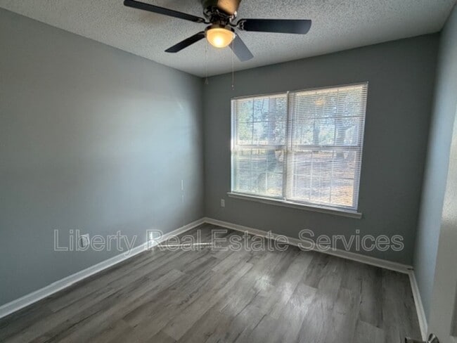 Building Photo - 124 Wayfair Ln