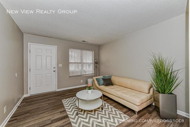 Building Photo - 304 Hoskins Mill Ln