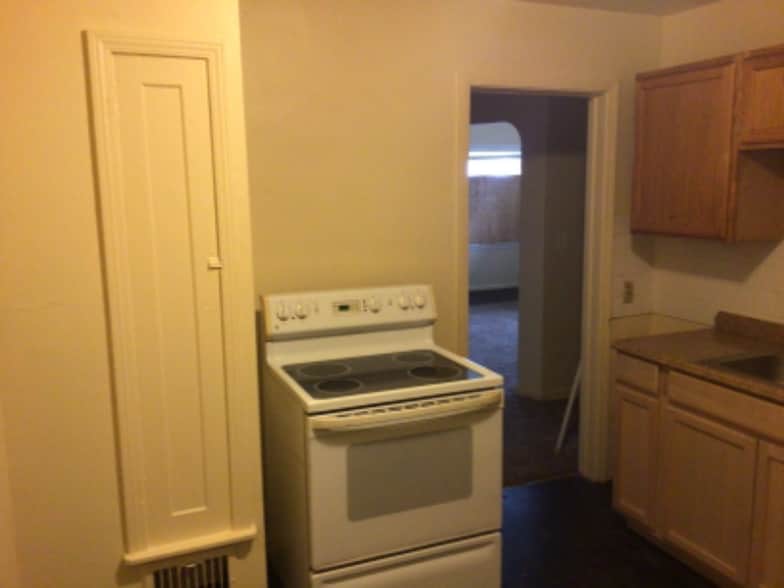 Building Photo - 17303 Hoover St