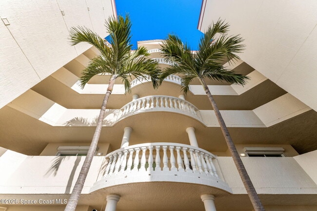 Building Photo - 925 N Hwy A1A