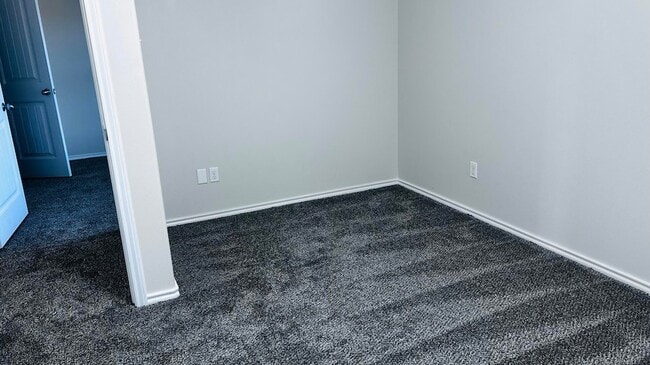 Building Photo - 8907 Terrell Ave