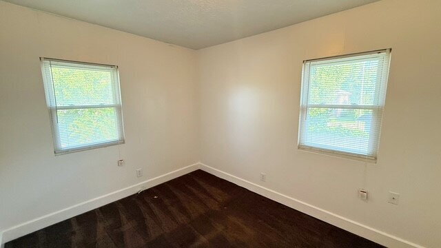 Building Photo - 33RD & COLLEGE AREA - 3 BEDROOM 2 BATH HALF DUPLEX AVAILABLE NOW!