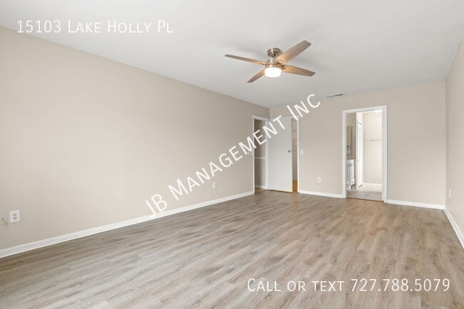 Building Photo - 15103 Lake Holly Pl
