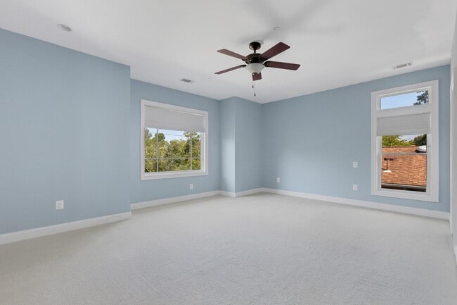 Building Photo - 7607 Newmarket Dr