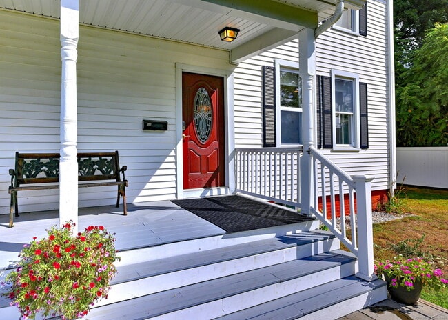 Building Photo - 64 Parker Terrace Ext