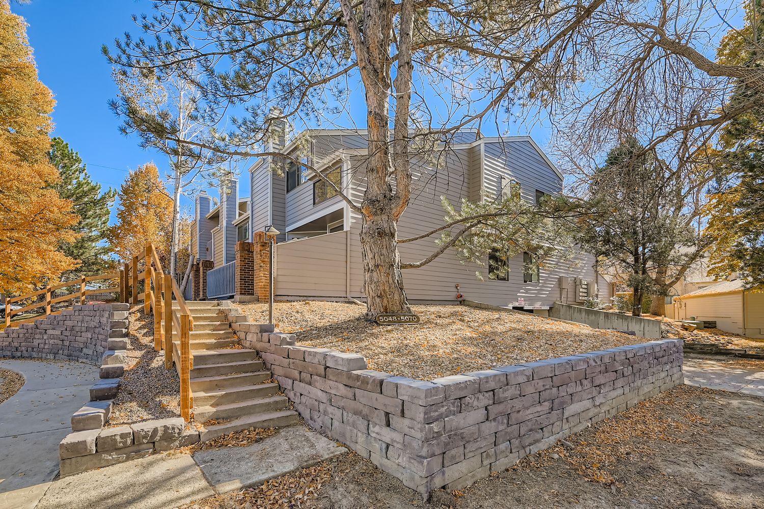 Building Photo - 5056 Buckingham Rd