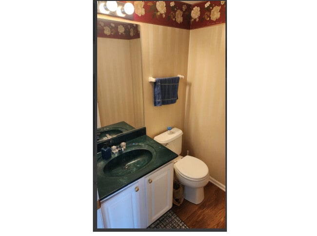 Building Photo - 3421 Ravinia Cir